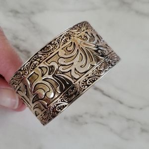 Premier Designs cuff bracelet